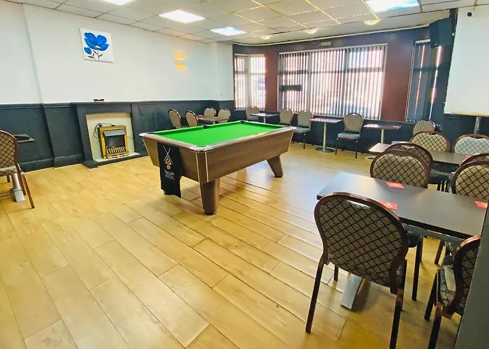 The J & S Hotel
